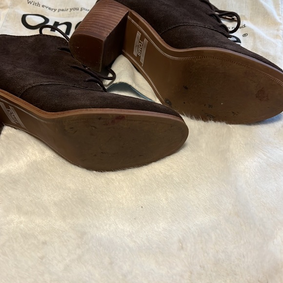TOMS Brown Suede Lace Booties - Picture 3 of 3